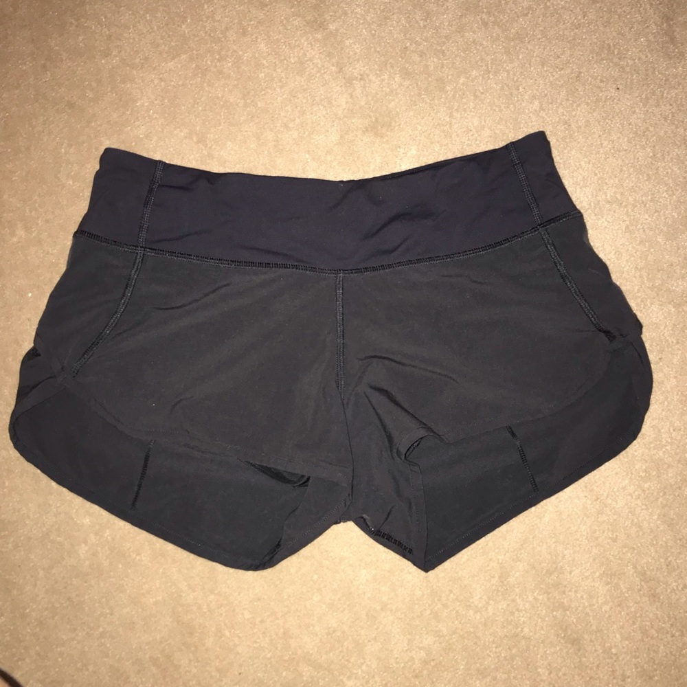 Lulu lemon speed short 2.5in